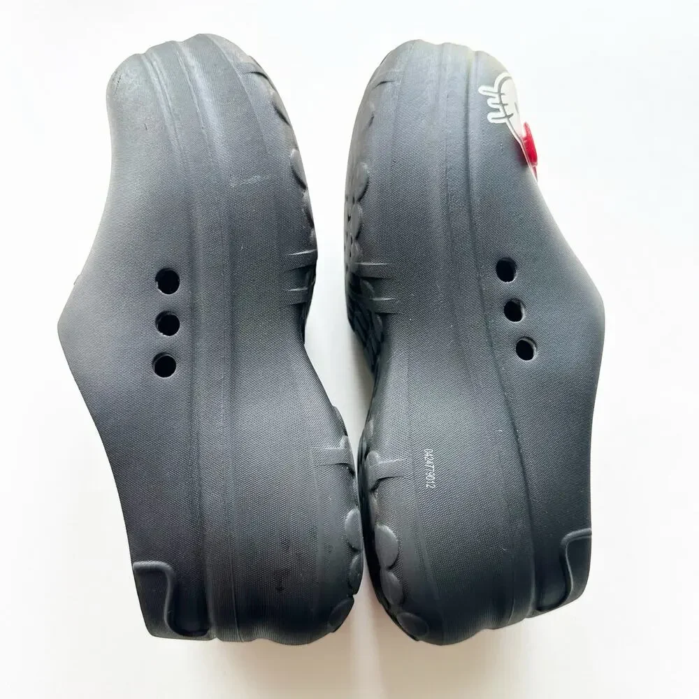 Adidas Size 7 Hello Kitty Clogs Black Red Bow Sanrio Collab Slip On Shoes - Picture 6 of 9